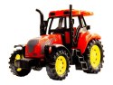 Traktor z cysterną do oprysków